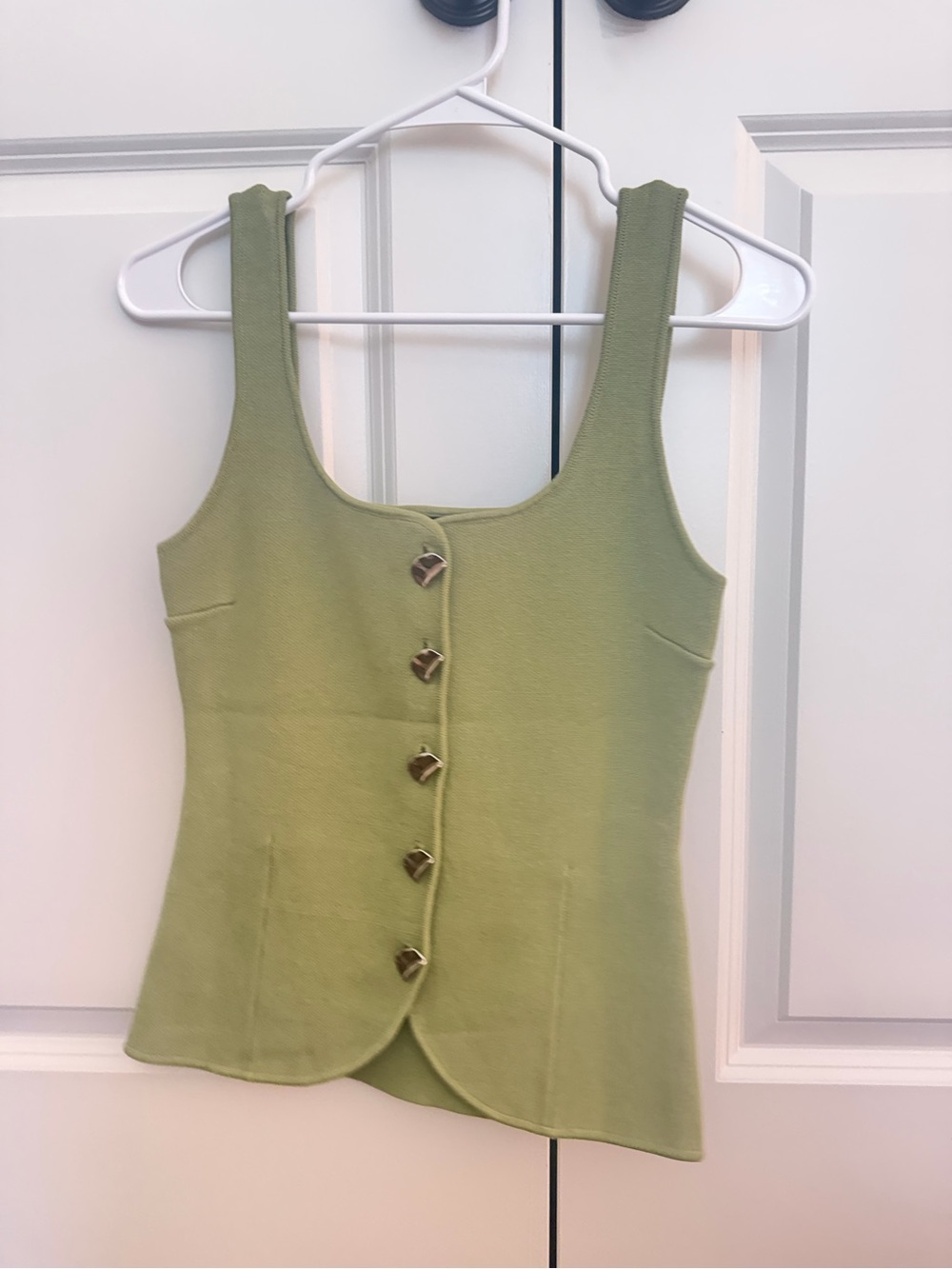Zara Green Sleeveless Button-Front Tank Top